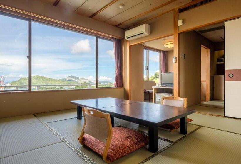 חדר משפחתי, Senpokaku