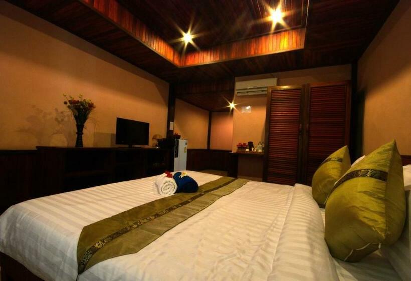 스탠다드 룸, Sangsawan Palace Khaolak Resort