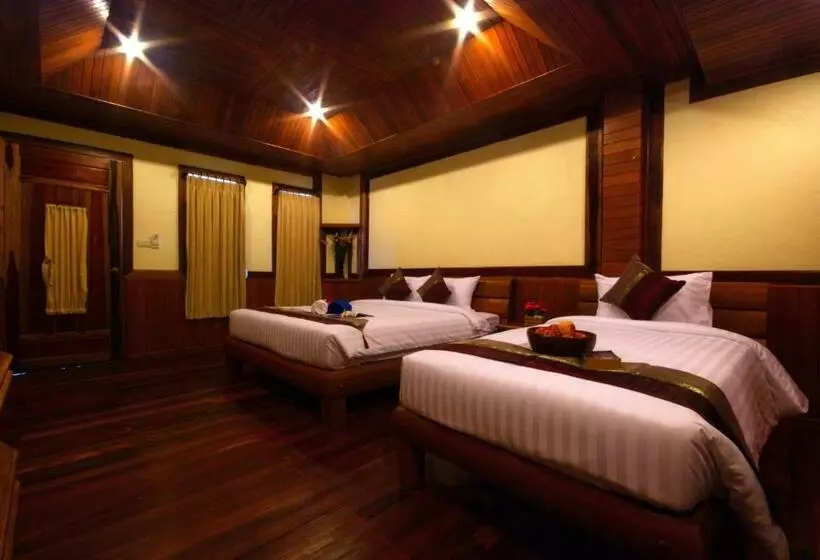 デラックスルーム, Sangsawan Palace Khaolak Resort