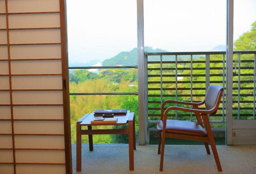 スタンダードルーム, Senpokaku