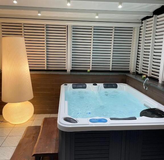 חדר סטנדרט עם ג'קוזי, Villa Minieri Resort & Spa