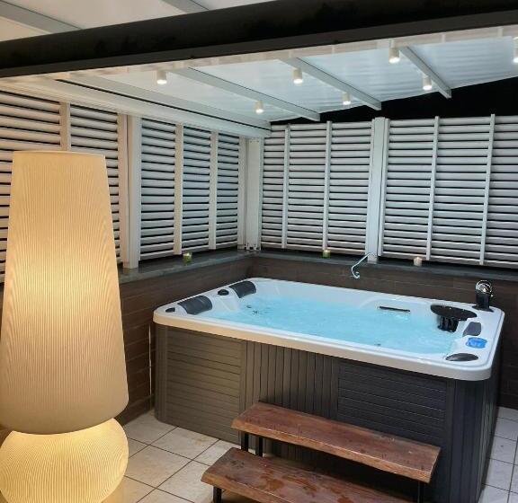 חדר סטנדרט עם ג'קוזי, Villa Minieri Resort & Spa