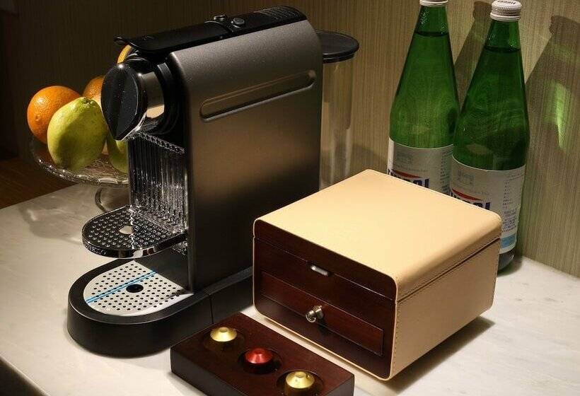 이그제큐티브 스위트, Ln Hotel Five