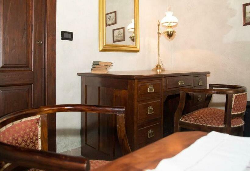 غرفة قياسية ثلاثية, Casa Del Grande Vecchio