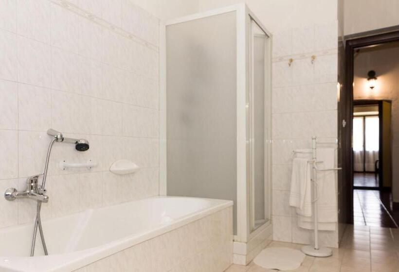 شقة غرفة واحدة, Casa Del Grande Vecchio