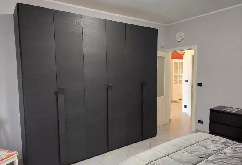 Huoneisto 2 Makuuhuonetta, Casa Del Grande Vecchio