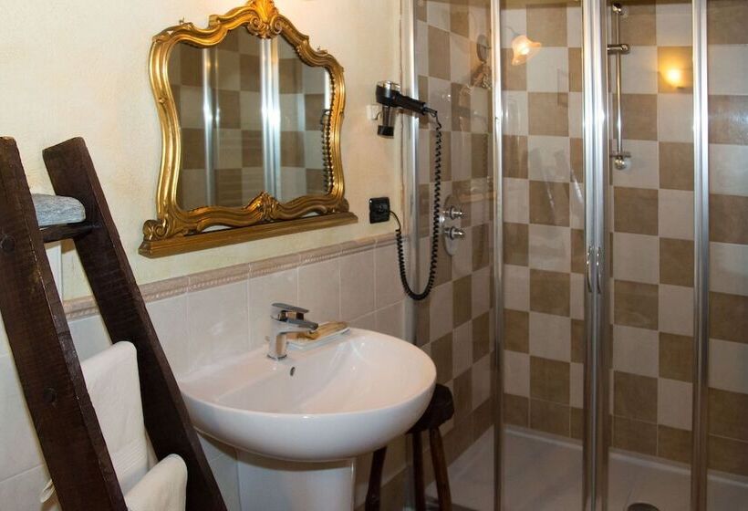 غرفة قياسية ثلاثية, Casa Del Grande Vecchio