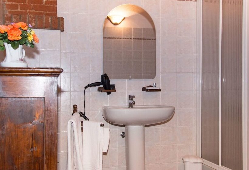 غرفة قياسية, Casa Del Grande Vecchio