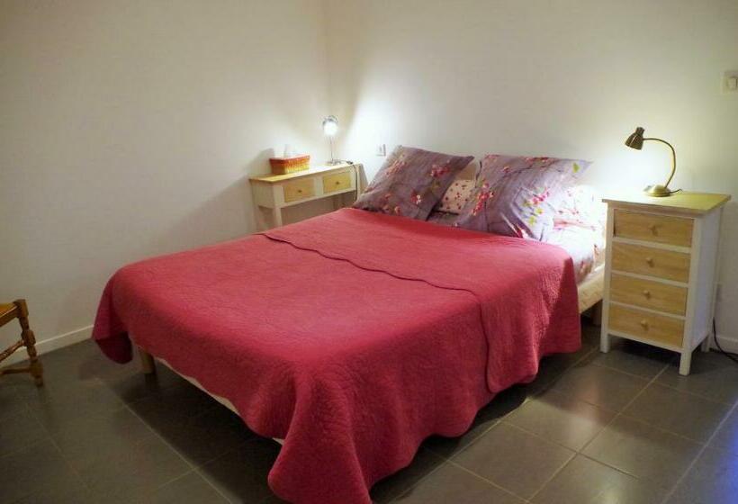 Номер Стандарт Вид на Сад, Domaine Joseph Lafarge Wine Resort B&b