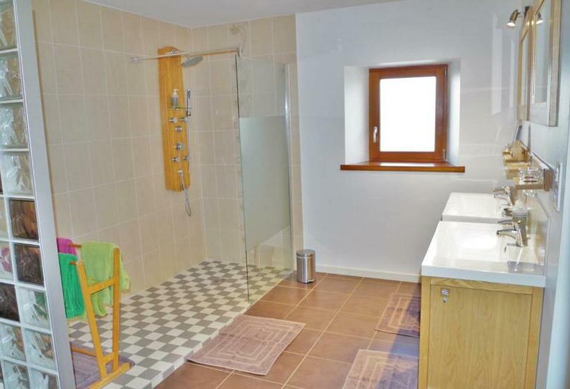 Номер Стандарт Вид на Сад, Domaine Joseph Lafarge Wine Resort B&b