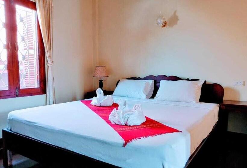 Номер Стандарт, Phone Praseuth Guesthouse