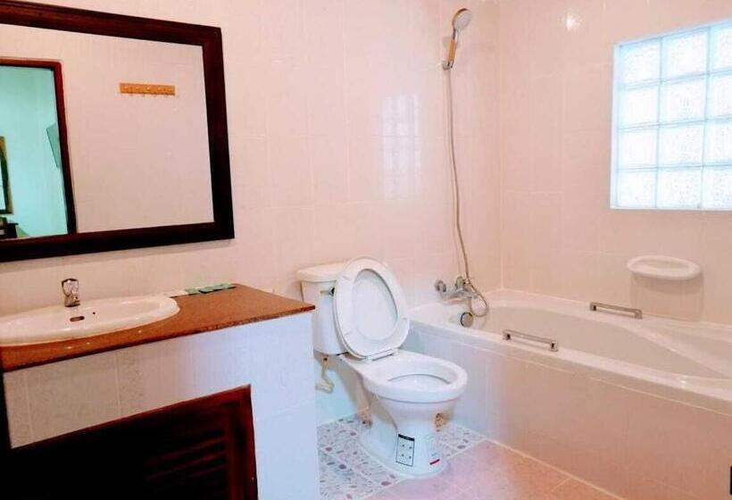 패밀리 룸, Phone Praseuth Guesthouse