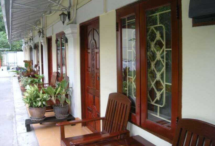 Номер Стандарт, Phone Praseuth Guesthouse