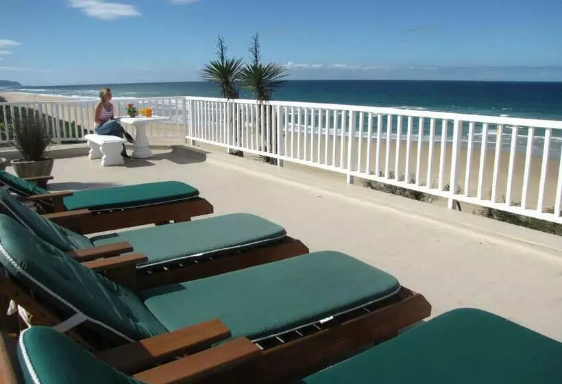 メゾネットスイート, The Pink Lodge On The Beach