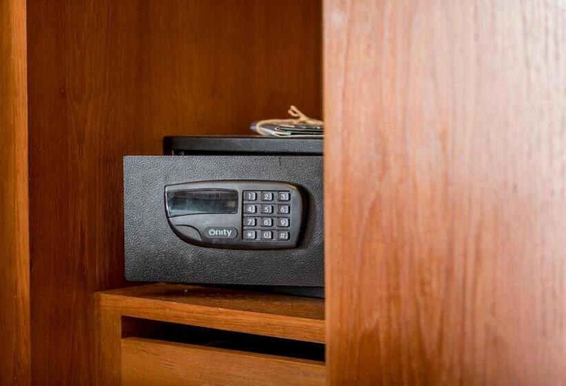 חדר דלוקס, Beluga Boutique