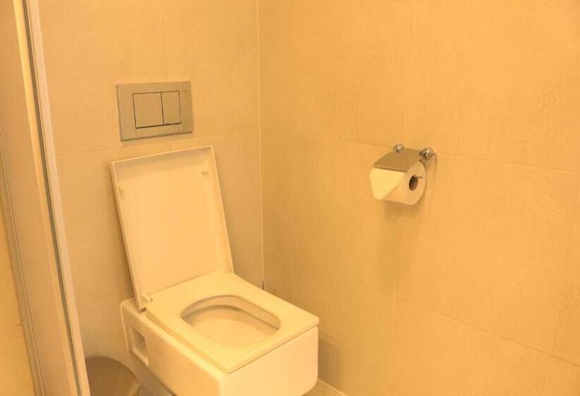 דירה בת חדר שינה 1 עם מרפסת, Vienna Airport Residences