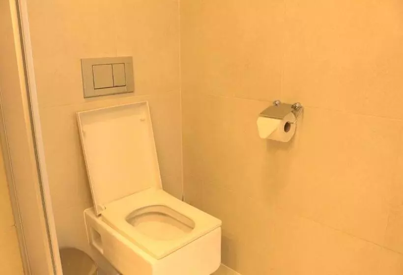 バルコニー付き１ベッドルームアパートメント, Vienna Airport Residences