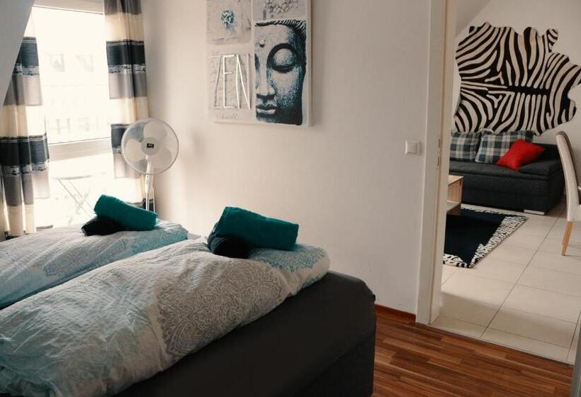 バルコニー付き１ベッドルームアパートメント, Vienna Airport Residences