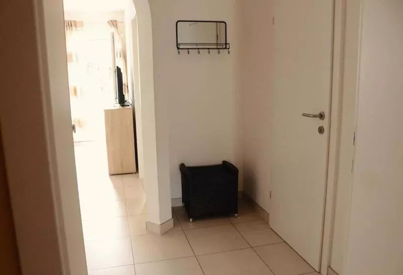 庭の見える１ベッドルームアパートメント, Vienna Airport Residences