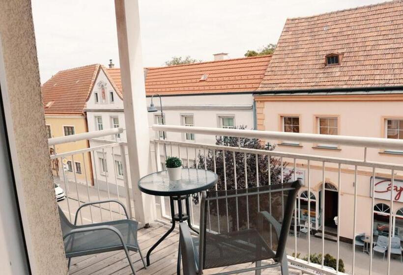 דירת חדר נוף לגינה, Vienna Airport Residences