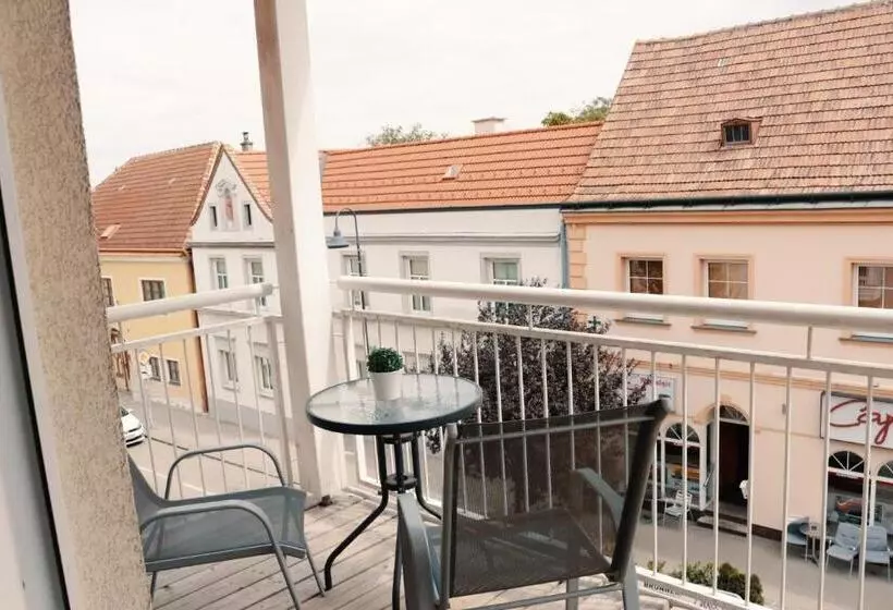 庭の見える１ベッドルームアパートメント, Vienna Airport Residences