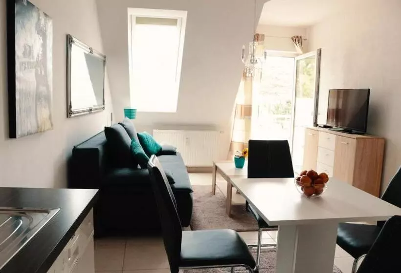 庭の見える１ベッドルームアパートメント, Vienna Airport Residences