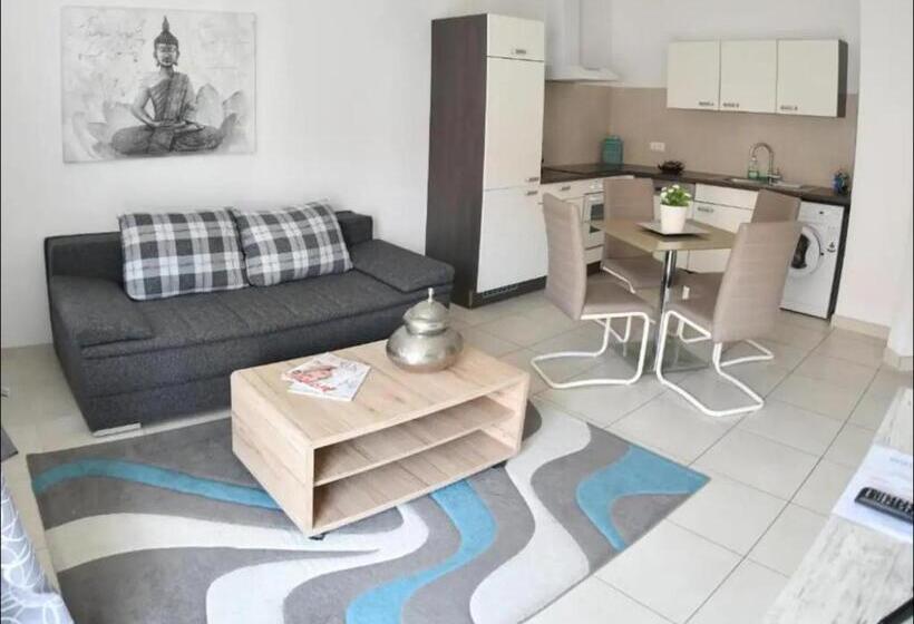 חדר סטנדרט עם מרפסת, Vienna Airport Residences