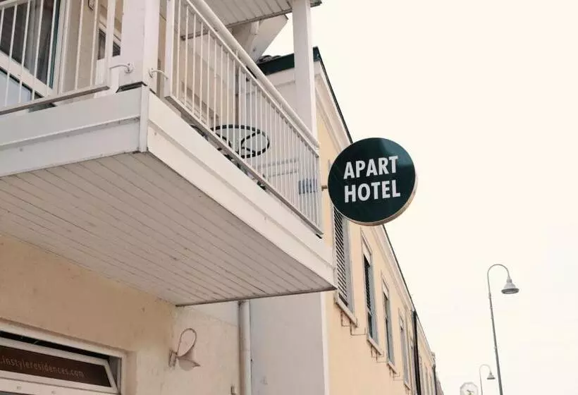 バルコニー付きスタンダードルーム, Vienna Airport Residences
