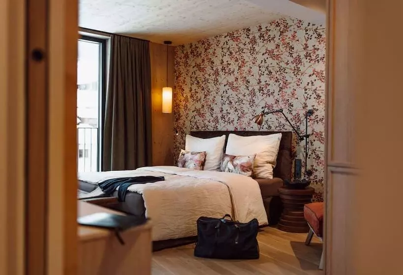 山の見えるジュニアスイート, Boutique Hotel Das Rivus