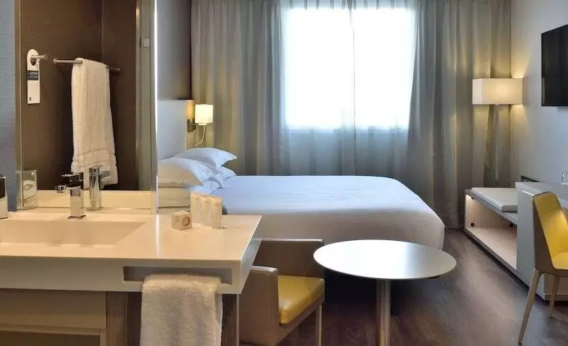 ダブルベッドのクラシックルーム, Ac Hotel By Marriott Marseille Prado Vélodrome
