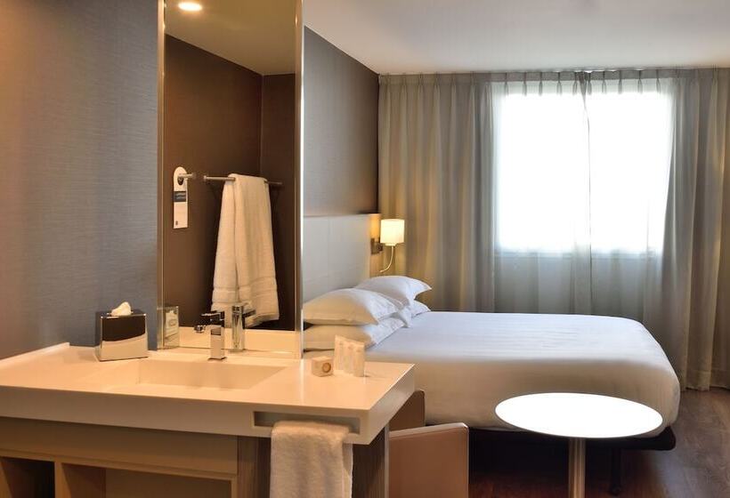 클래식 룸 더블 침대, Ac Hotel By Marriott Marseille Prado Vélodrome