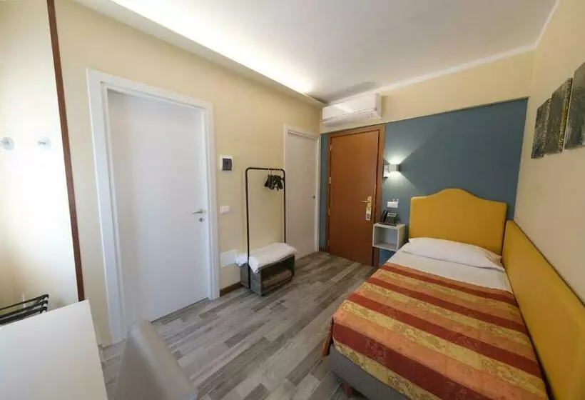 スタンダードシングルルーム, Albergo Zoello Je Suis