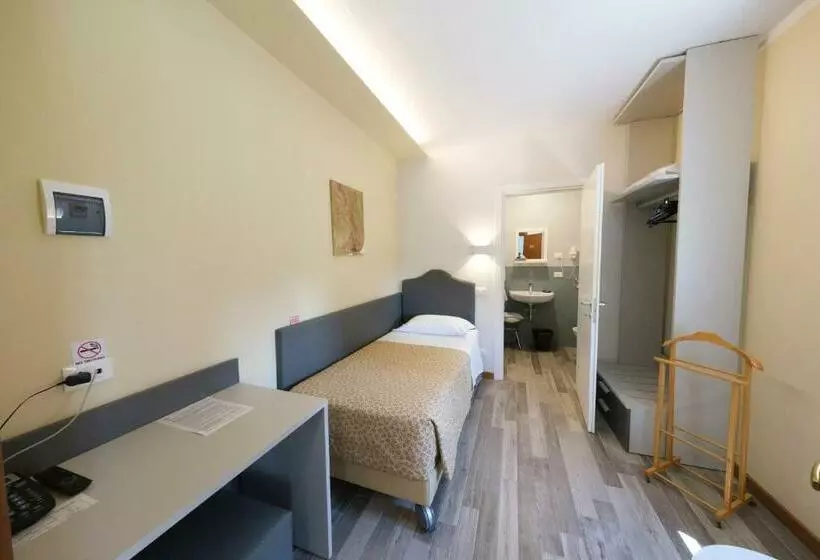 スタンダードシングルルーム, Albergo Zoello Je Suis