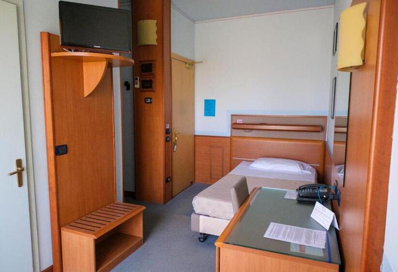 스탠다드 싱글 룸 싱글침대, Albergo Zoello Je Suis