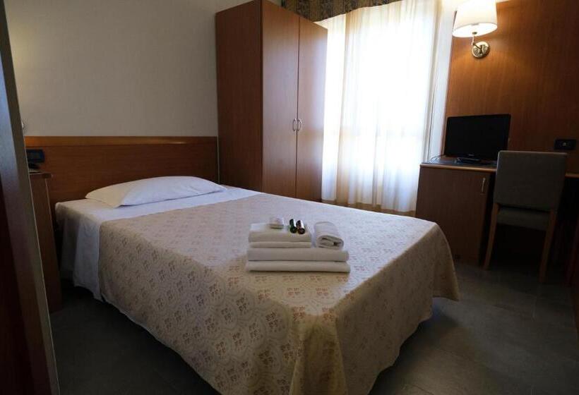 غرفة قياسية فردية سرير مزدوج, Albergo Zoello Je Suis