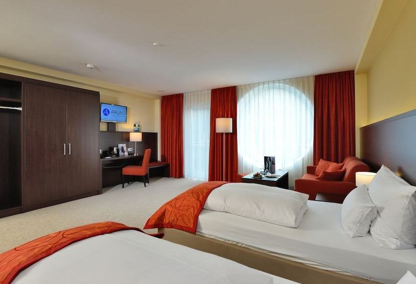 高级单人间, Aribo