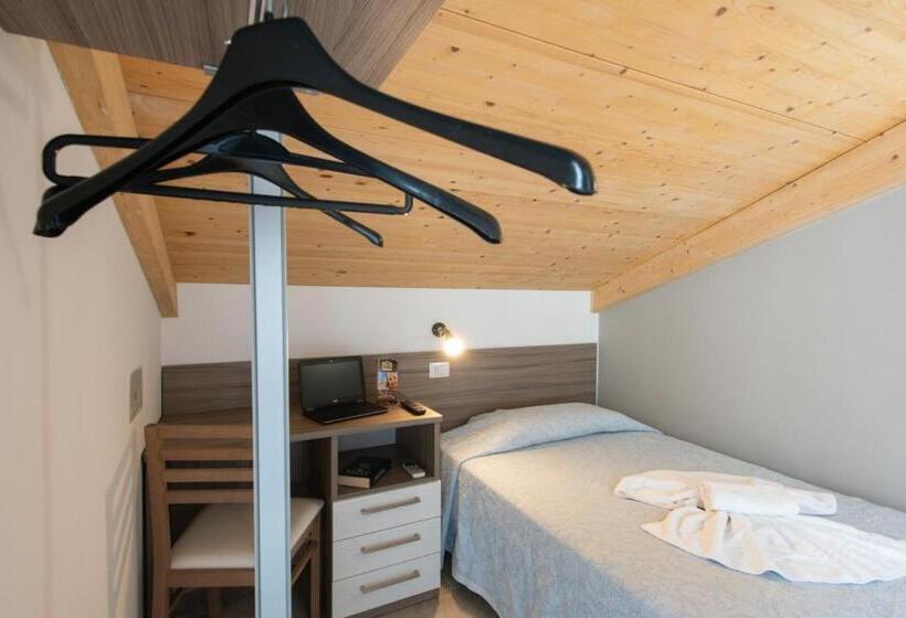 エコノミールーム, Consul Family