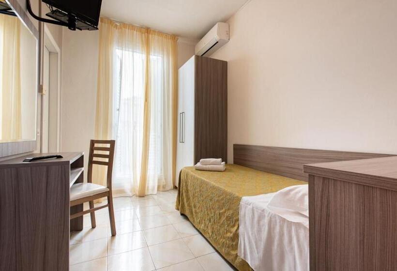 スタンダードシングルルーム, Consul Family