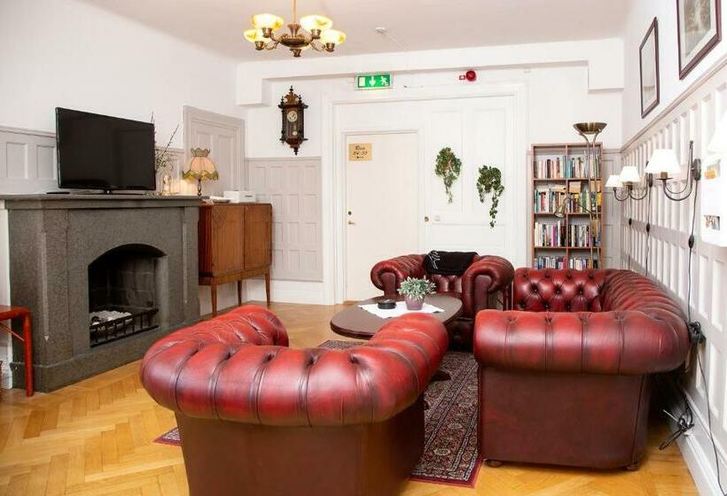 スタンダードシングルルーム, Emma