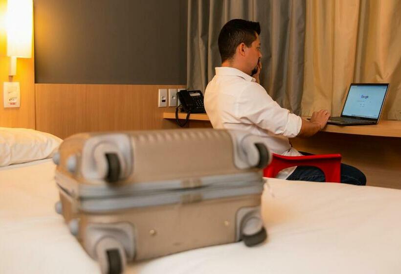 Apartamento 1 Dormitório, Ibis Guaratingueta Aparecida   Circuito Da Fé