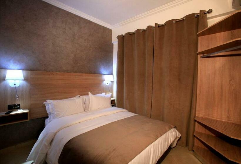 Superior Oda, Ichbilia فندق اشبيلية