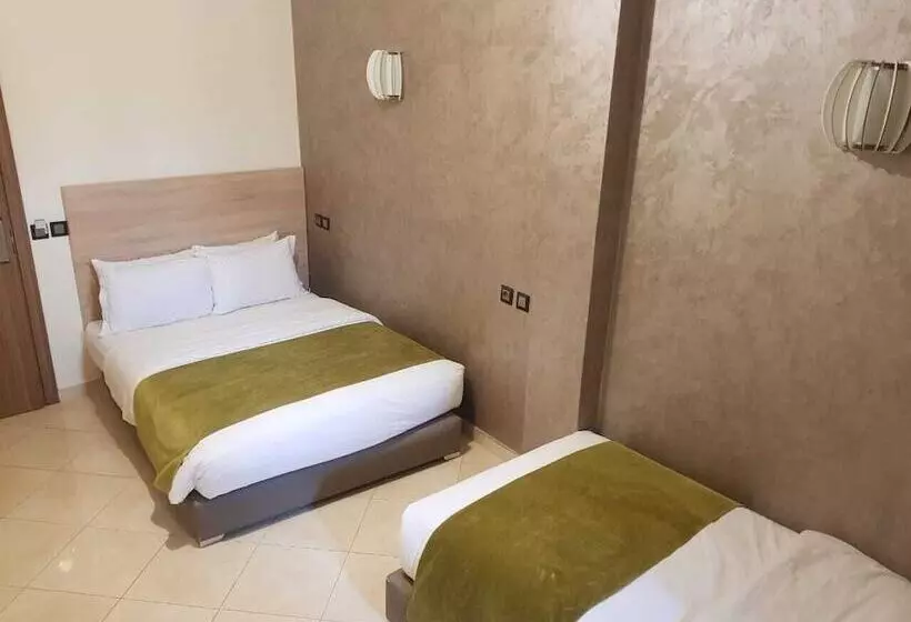 اتاق سوپریور سه تخته, Ichbilia فندق اشبيلية