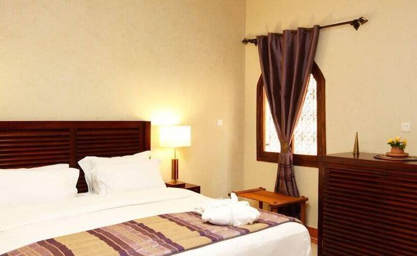 اتاق لوکس, La Villa Racine