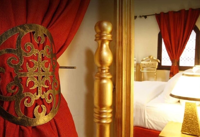 سوییت جونیور, La Villa Racine