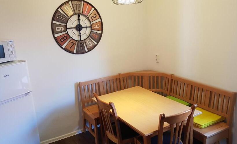 Апартаменты 2 Спальни, Pension Zur Sonne 24/7