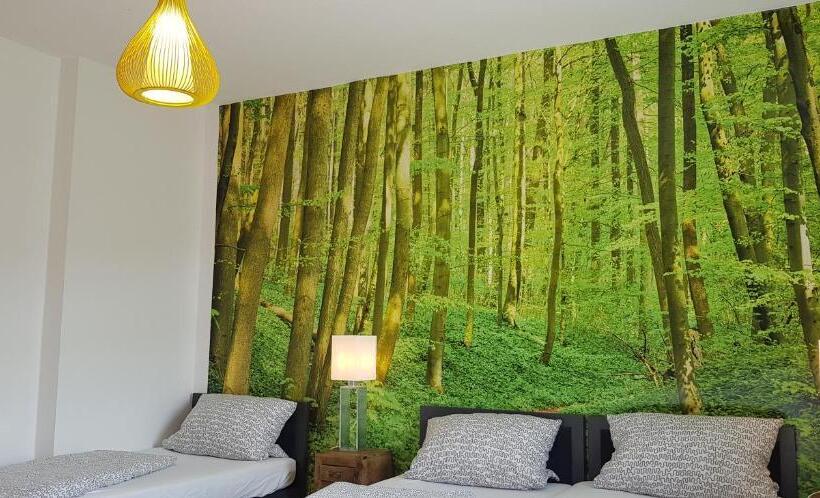 Апартаменты 2 Спальни, Pension Zur Sonne 24/7