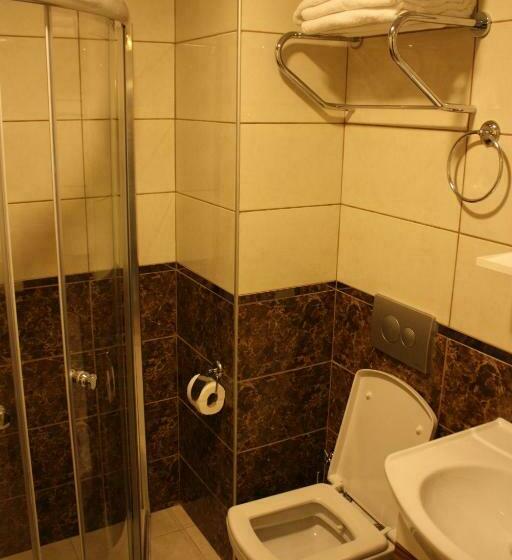 اتاق استاندارد سه نفره, Sağıroğlu Otel