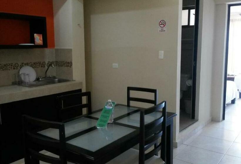 סוויטה נוף לבריכה, & Suites Domani