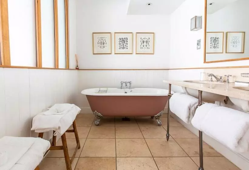 スイート, The Bull And Townhouse, Beaumaris  The Inn Collection Group