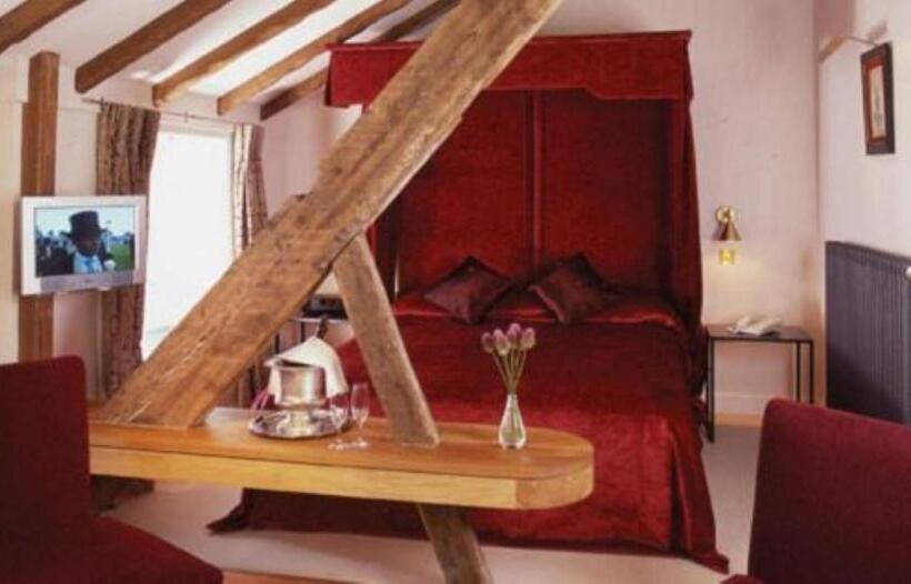 套房, The Bull And Townhouse, Beaumaris  The Inn Collection Group